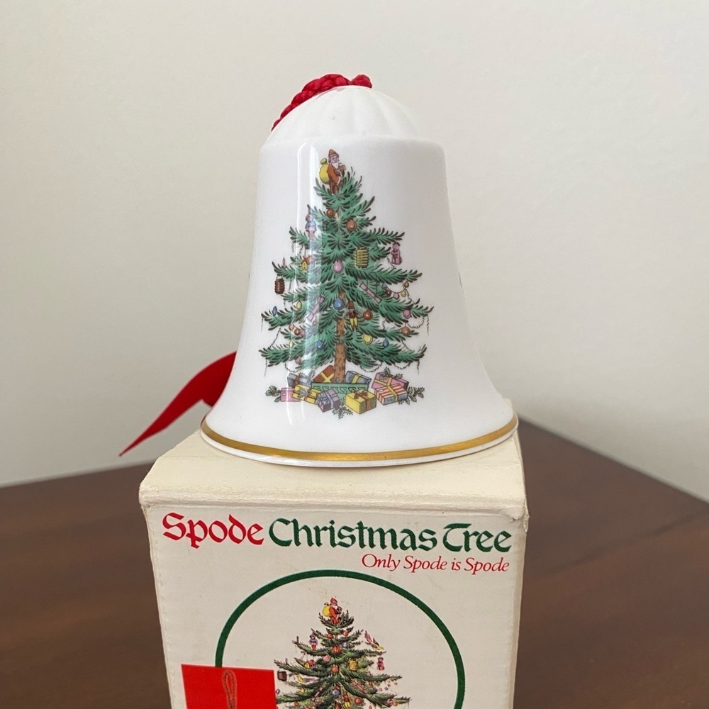 Vintage Spode Christmas Tree Bell Ornament 4th in Series | Made in England - Picture 3 of 6